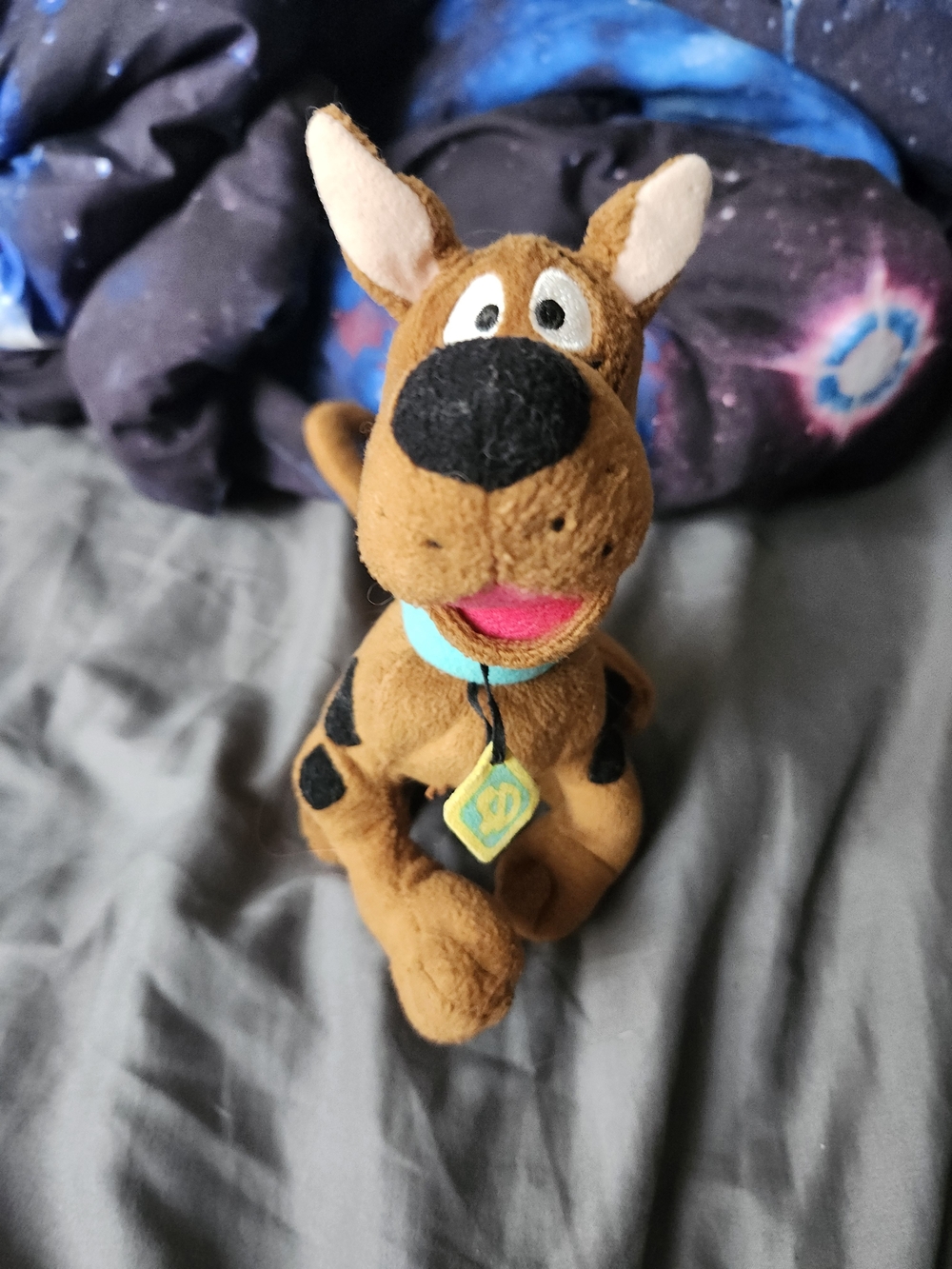 Vintage 1999 Warner Brothers Studio Store Scooby Doo Plush